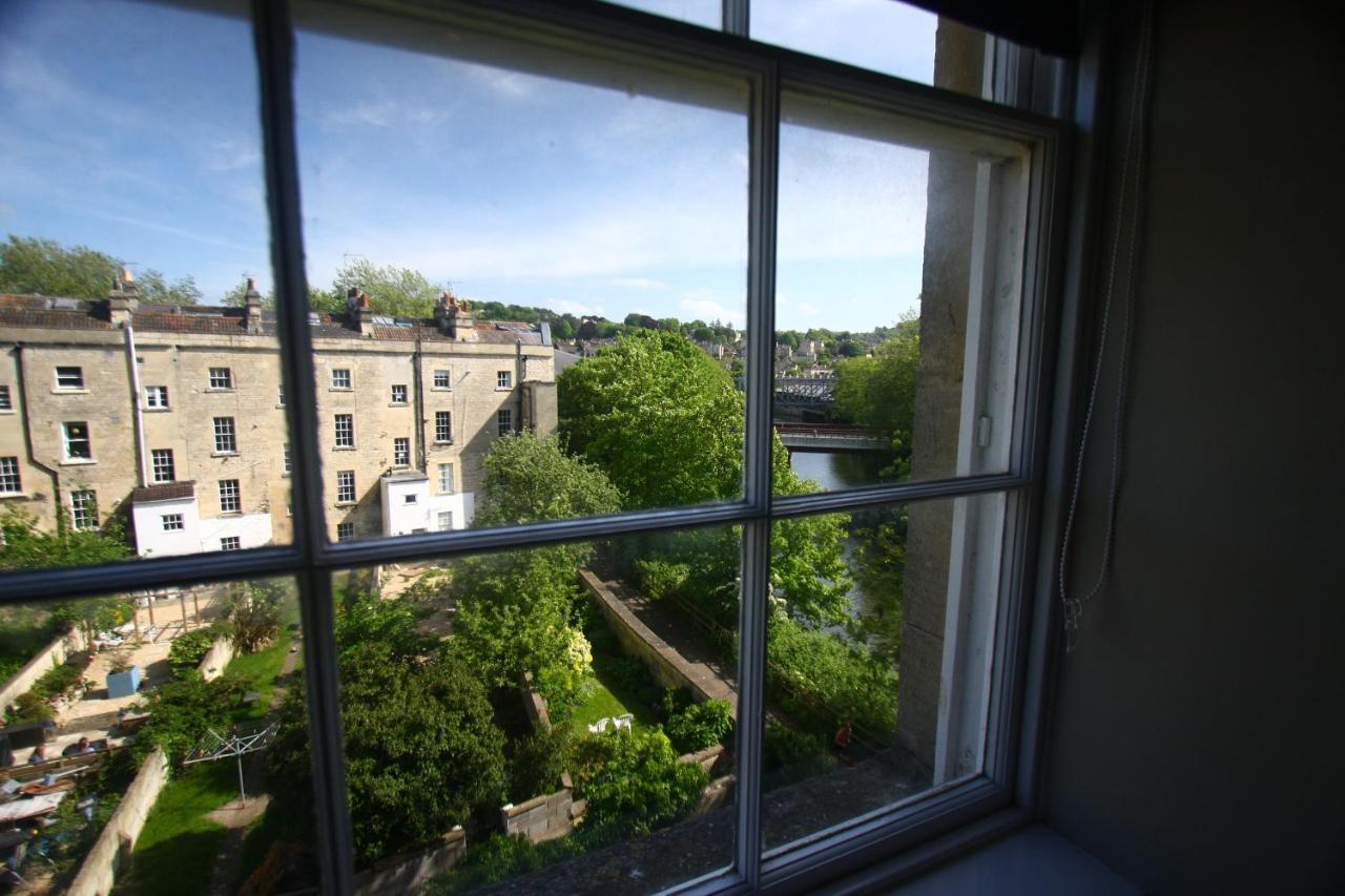 A Rare Georgian Crescent Residence With Parking バース エクステリア 写真